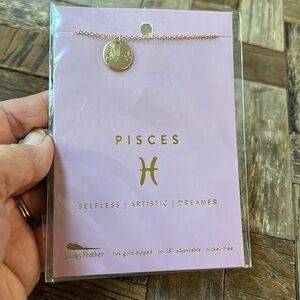 Pisces Zodiak Necklace Gold NEW